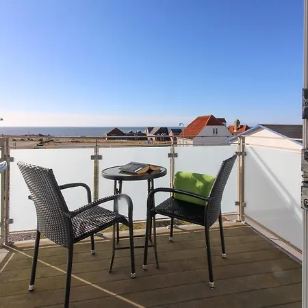 Ena - 75m From The Sea By Interhome